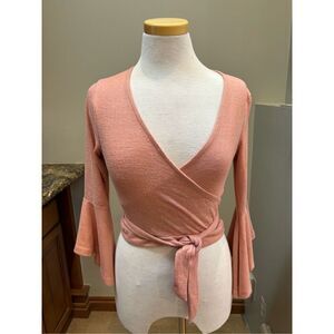 Revamped NWT juniors S poly-rayon 3/4 Bell sleeve blush pink 3/4 tie waist crop